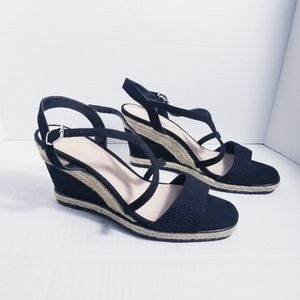 KELLY & KATIE WEDGE SANDALS SIZE 9.5